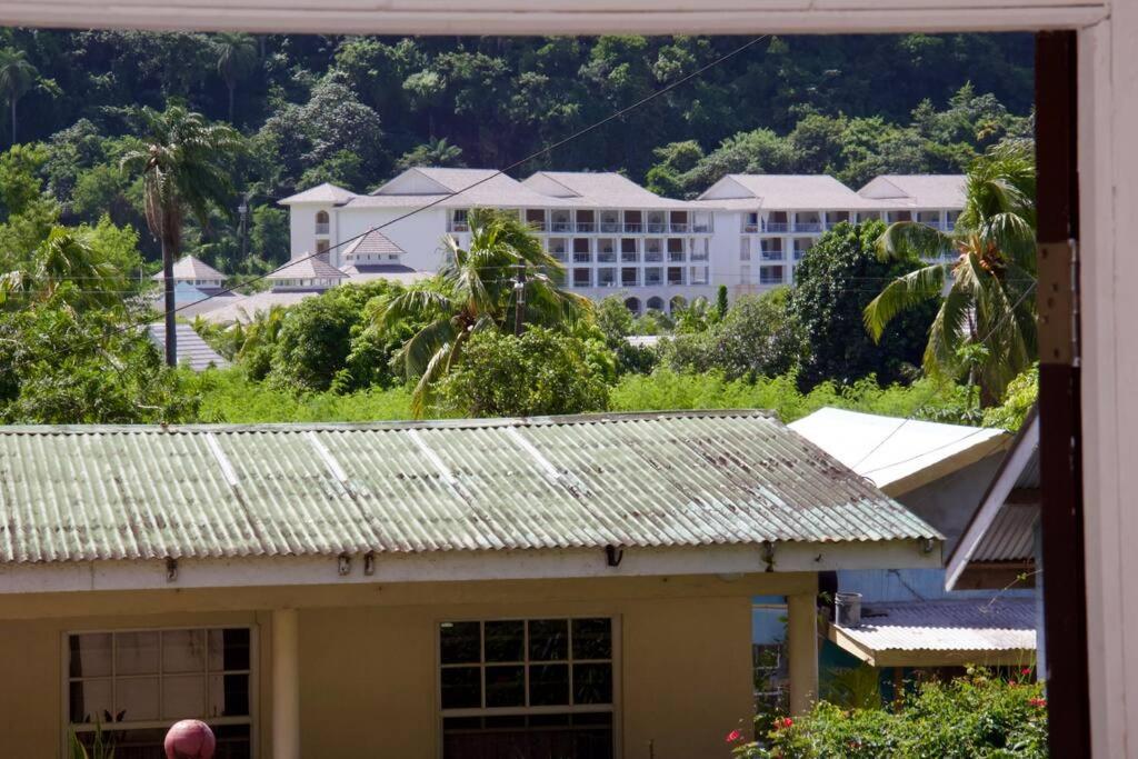 Taylor'S Retreat - 5Min To Sandals Resort & Beach Buccament Exterior foto